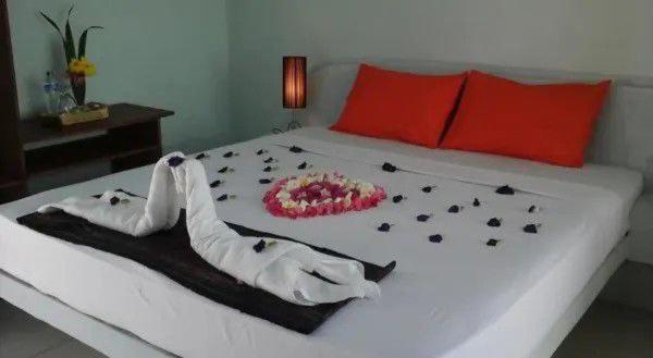Pineapple Guest House ギリ・アイル エクステリア 写真