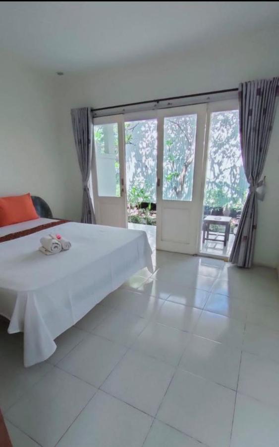 Pineapple Guest House ギリ・アイル エクステリア 写真