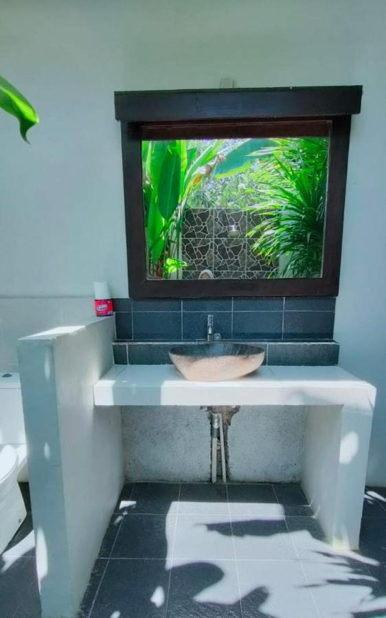 Pineapple Guest House ギリ・アイル エクステリア 写真