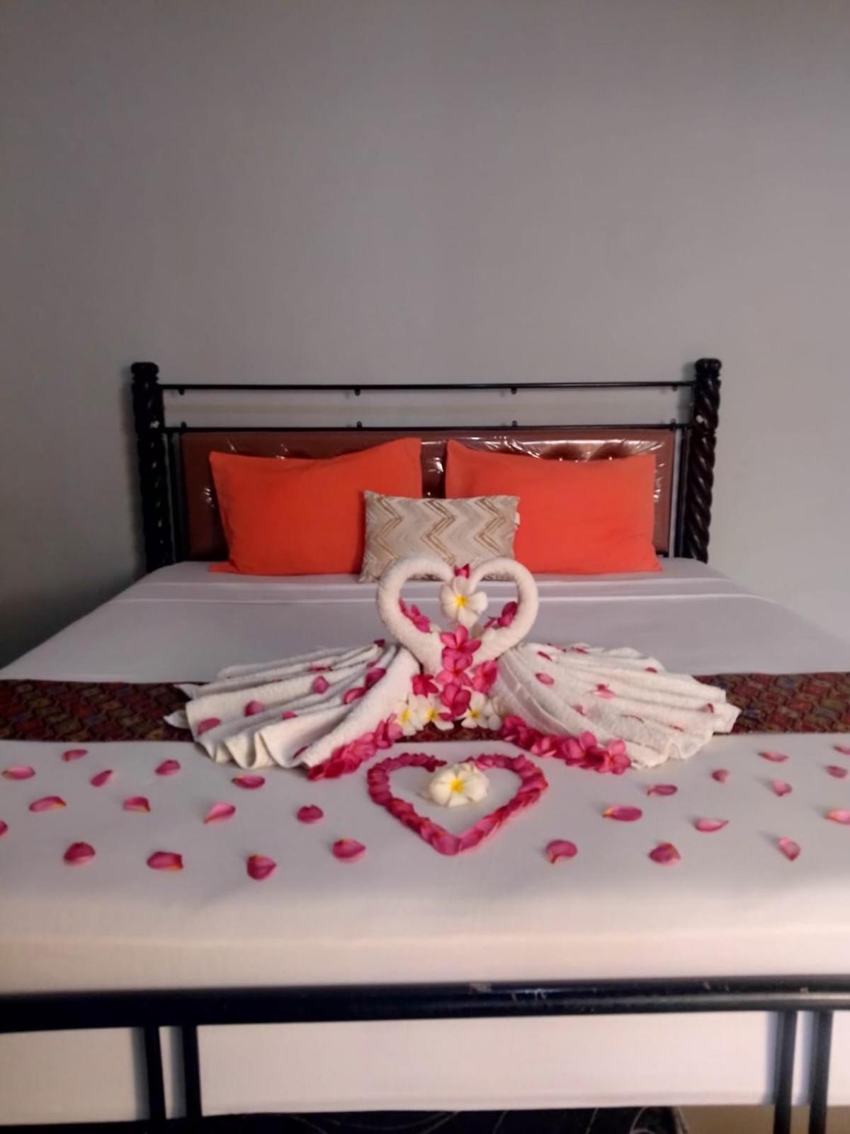 Pineapple Guest House ギリ・アイル エクステリア 写真