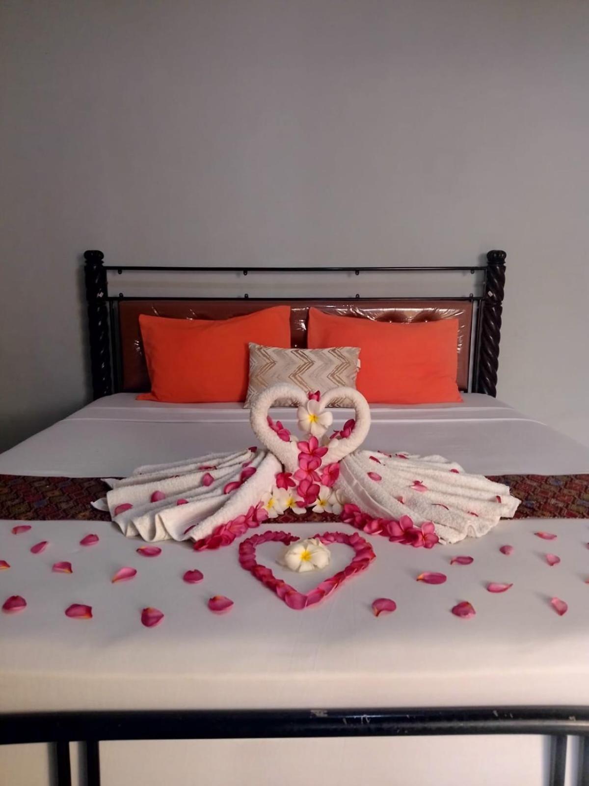 Pineapple Guest House ギリ・アイル エクステリア 写真